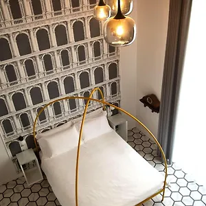 Costantinopoli 33 Grand Napoli