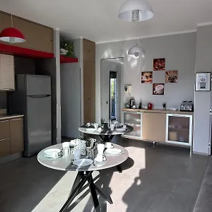 Serangi - Il Piacere Di Sentirsi A Casa Cercola